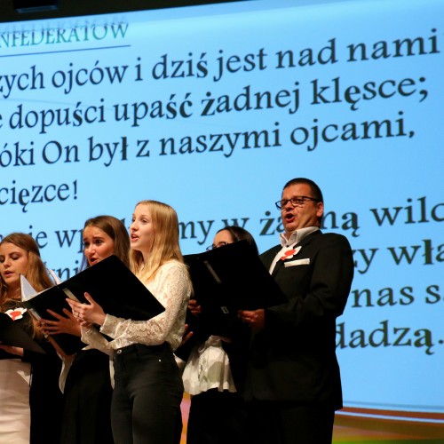 Ustrzyckie śpiewanie pieśni patriotycznych